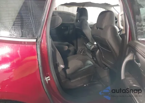 2016 Chevrolet Traverse Lt z USA, uszkodzony, nr VIN 1GNKRGKD6GJ199994